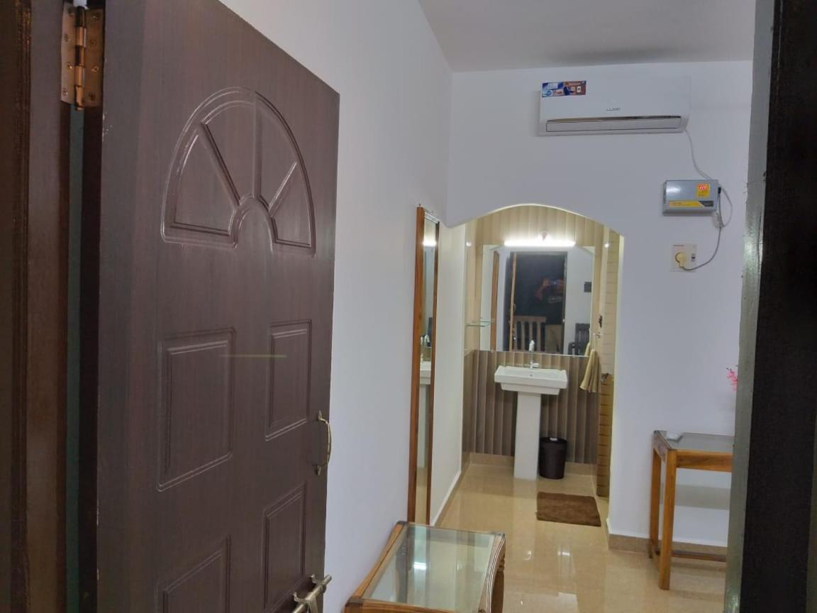 Oasis Beach Resort Агонда Екстериор снимка