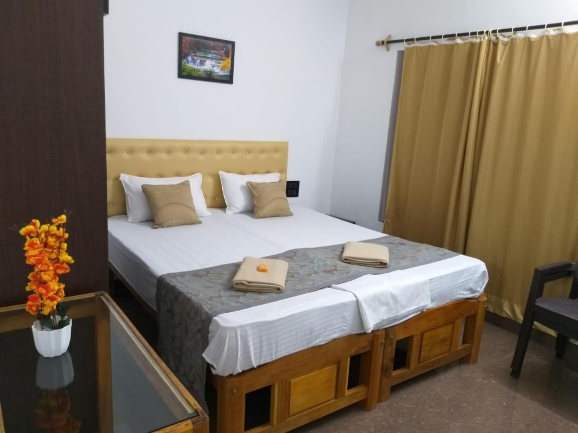 Oasis Beach Resort Агонда Екстериор снимка