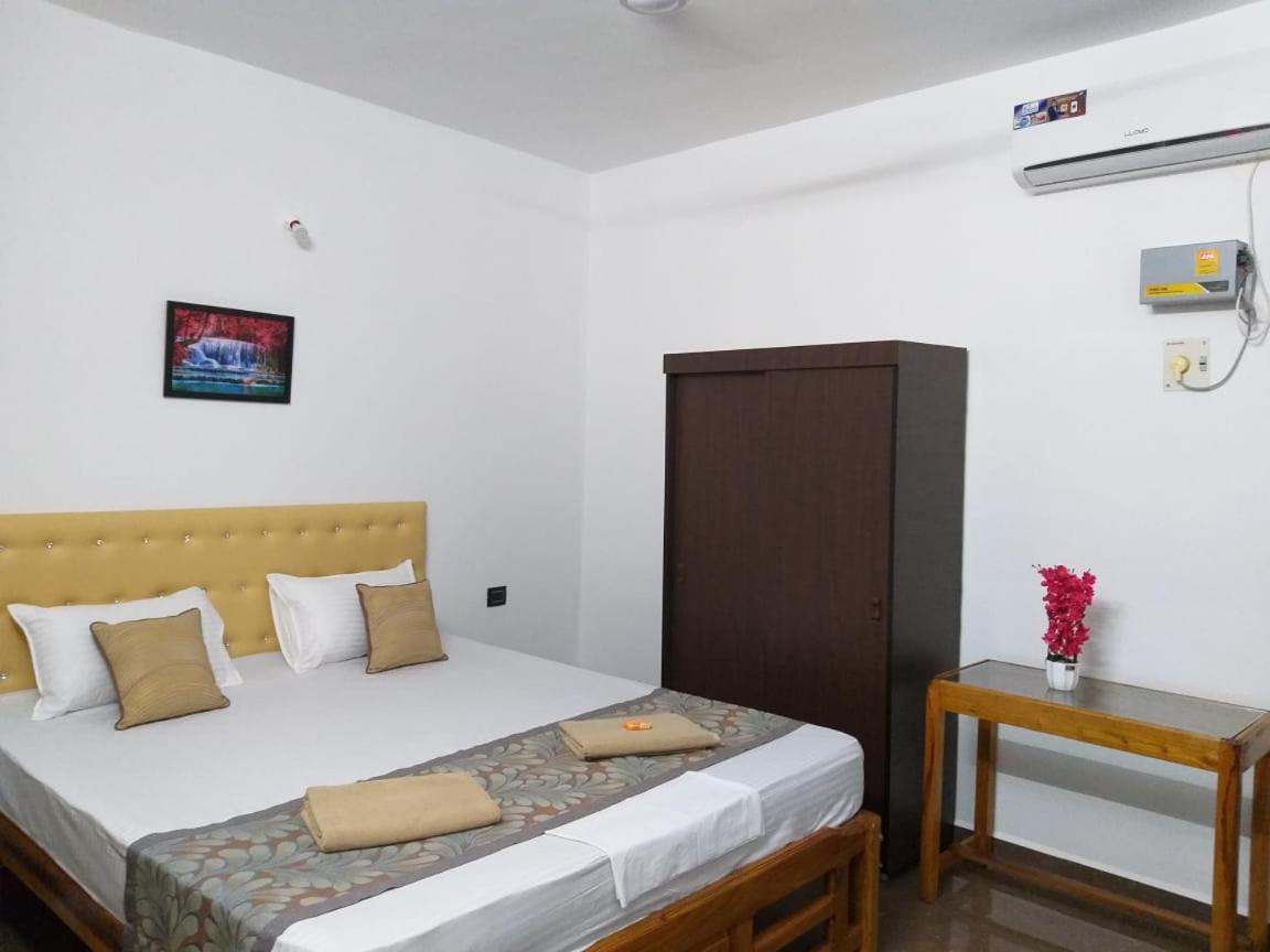 Oasis Beach Resort Агонда Екстериор снимка