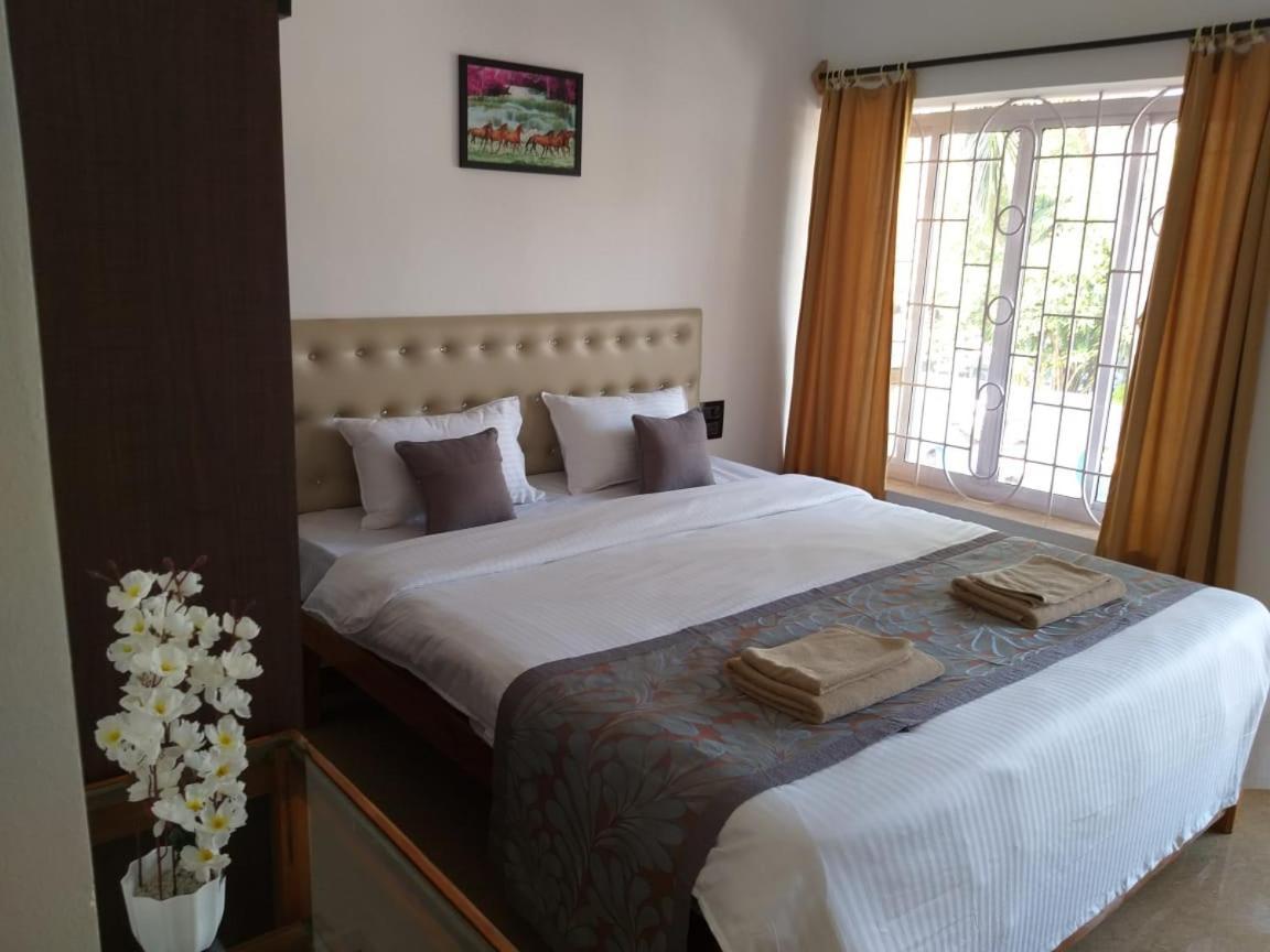Oasis Beach Resort Агонда Екстериор снимка