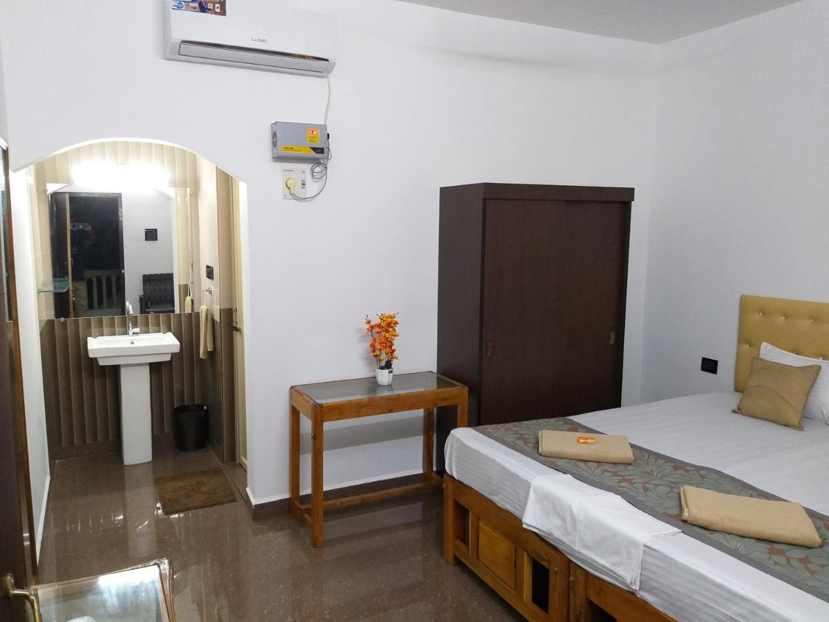 Oasis Beach Resort Агонда Екстериор снимка