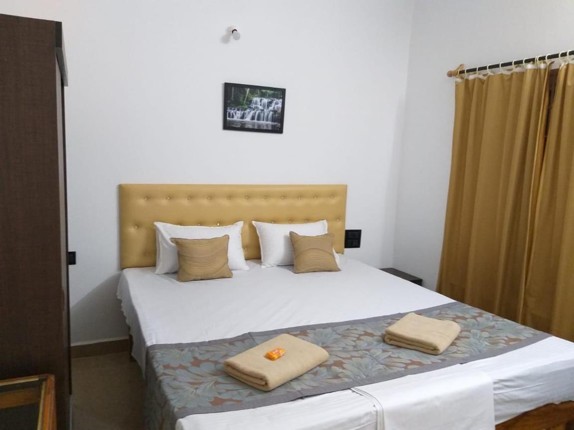 Oasis Beach Resort Агонда Екстериор снимка